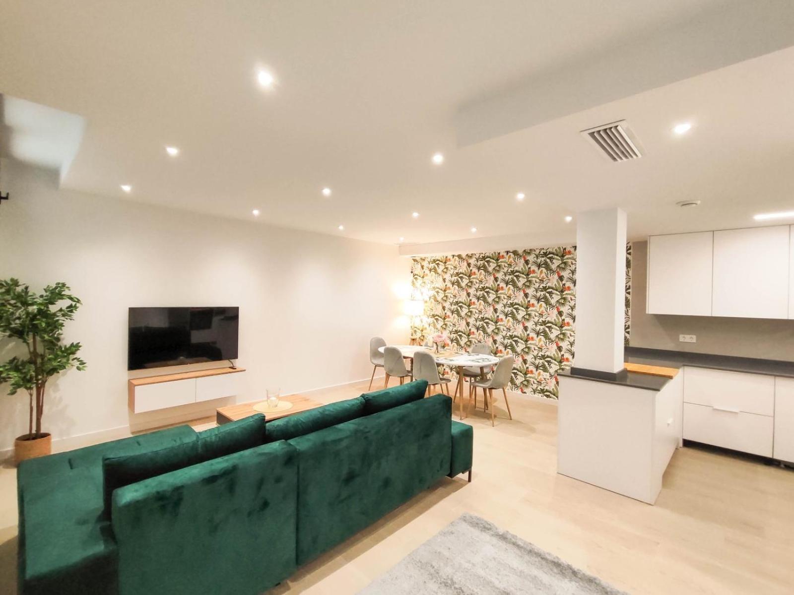 Amberes Apartment, A Stylish Villa's Independent Downstairs With Private Swimming Pool And Terrace